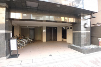 【エントランス】
