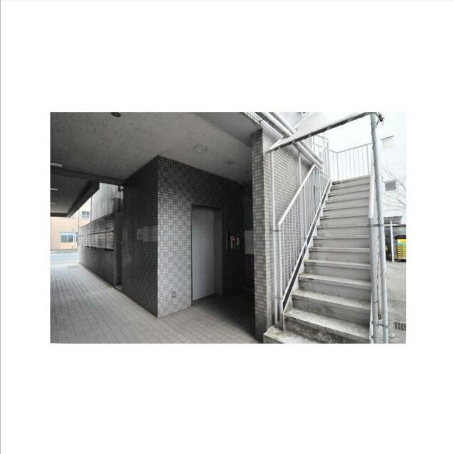 【エントランス】