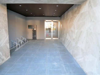 【エントランス】