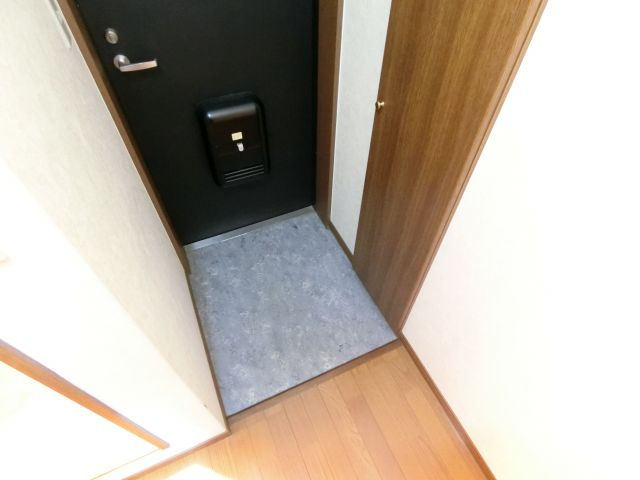 アンプルールクラージュmont vertの玄関|同物件別部屋イメージ写真