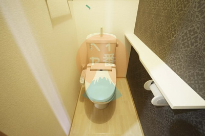 【トイレ】 | レグルスB | 落ち着いた色調のトイレです