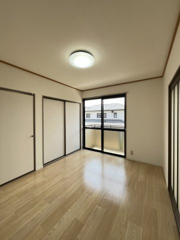 パストラル米原Ｂ棟の洋室