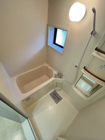 パストラル米原Ｂ棟の浴室