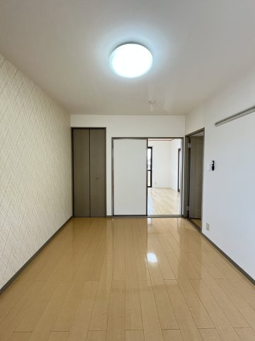 パストラル米原Ｂ棟の洋室