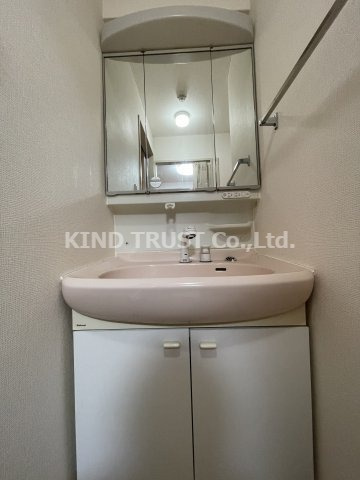 晋栄一番館の洗面所|広い洗面スペース