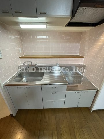 晋栄一番館のキッチン|キッチンでお料理をお楽しみください