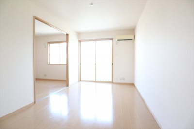 【居間・リビング】 | ドエルコート里吉B