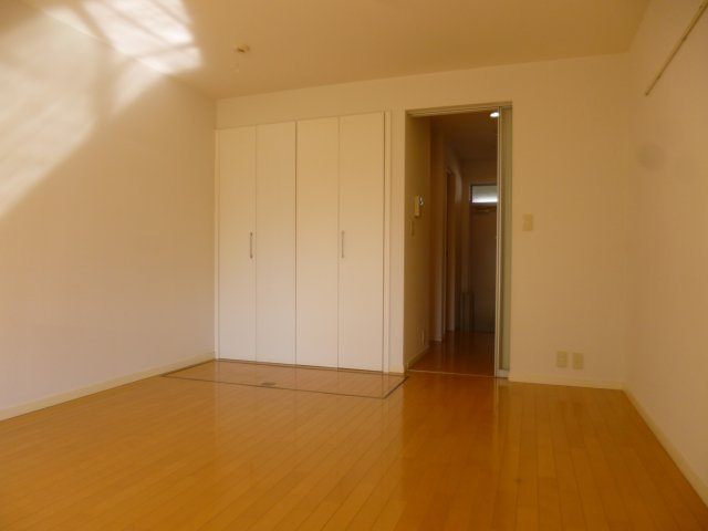 COURT AZALEAの居間・リビング