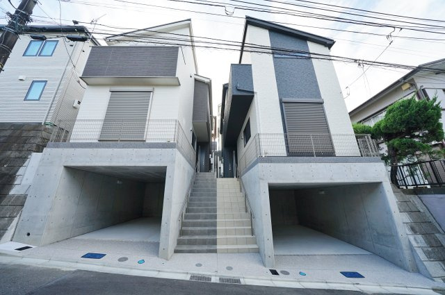 保土ケ谷区権太坂３丁目★仲介手数料無料★　全２棟新築戸建てA棟の外観