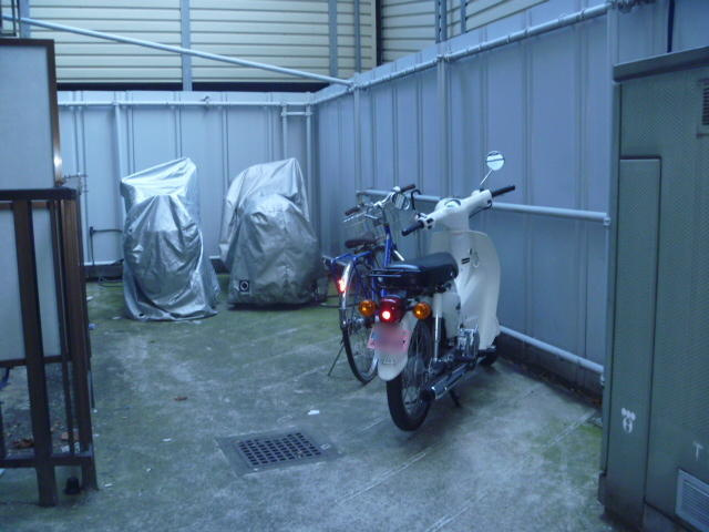 バイク置場（５０ＣＣまで）無料