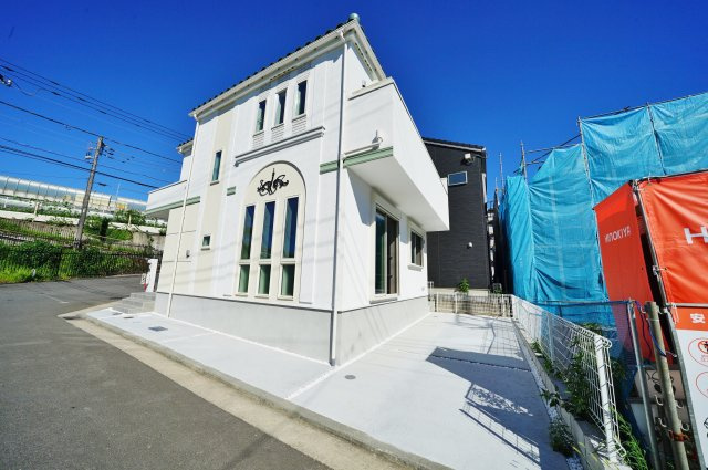 【旭区上川井町2058番14新築戸建て】★仲介手数料無料★（上川井小学校・都岡中学校）の外観