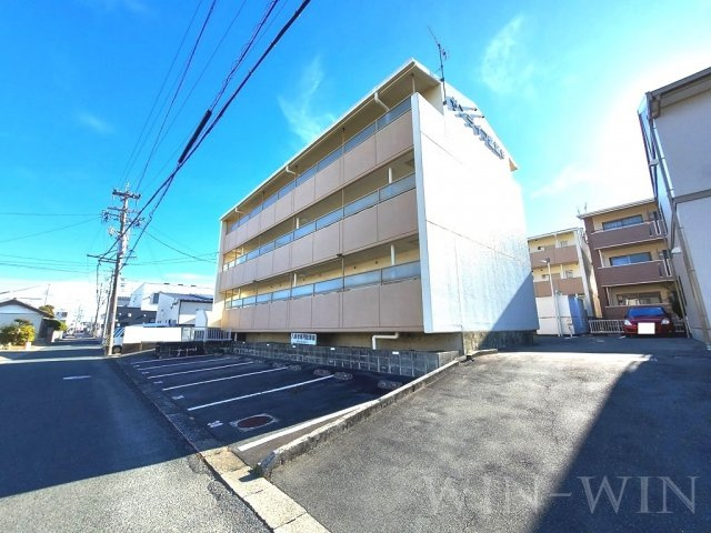 サンライフ堂坂 Bの駐車場