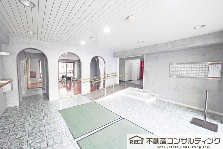 熊内スカイハイツの外観