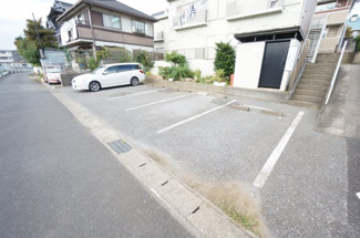 【駐車場】