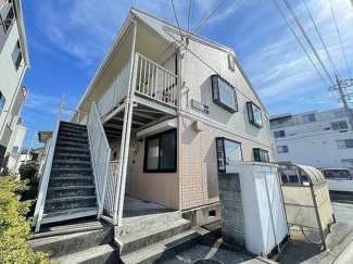 【外観】 | 南武線「宿河原」駅まで徒歩10分！便利な立地の2階建てアパートです♪通勤通学はもちろん、お買い物やお出かけにもGood☆