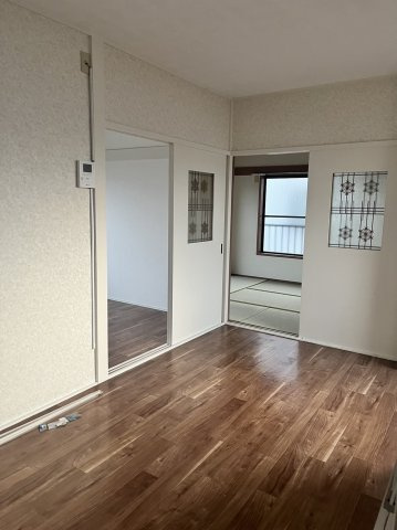 平田コーポの洋室