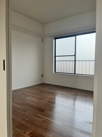 平田コーポの洋室