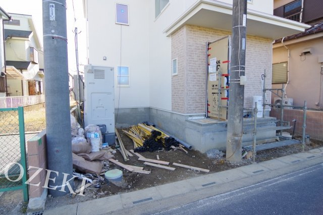 越谷市上間久里新築戸建て　全１棟の駐車場