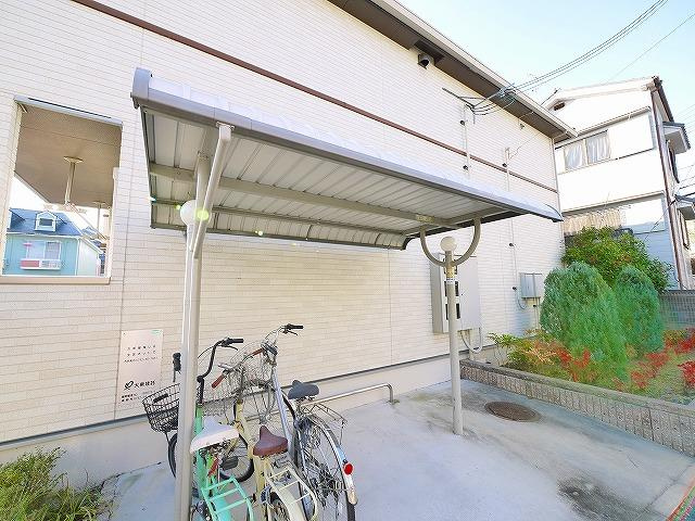 レイナコート６０７のその他共用部分|駐輪場です