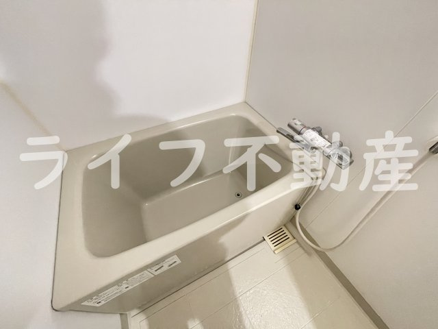 クイーンライフ今里の浴室|ゆったり過ごせるお風呂です