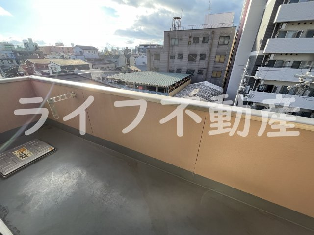 クイーンライフ今里のバルコニー|バルコニー付きです