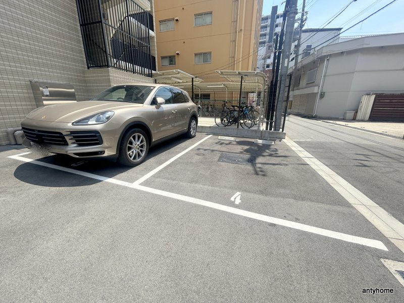 アルグラッド福島SOUTH　仲介手数料無料の駐車場