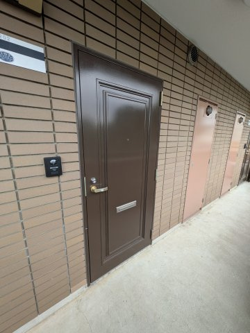 グランドヒル高橋の玄関