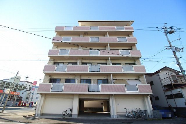 メロディハイム稲荷町の外観|落ち着いた雰囲気の外観です