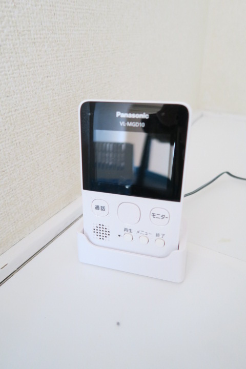 BonheuR2のセキュリティ|お部屋にＴＶモニターがあります。部屋内持ち運べます。