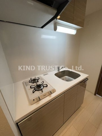 プレサンス梅田Ⅱのキッチン|コンパクトなキッチンで掃除もラクラク