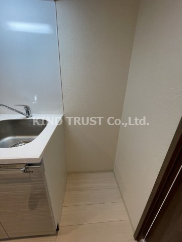 プレサンス梅田Ⅱのキッチン|コンパクトなキッチンで掃除もラクラク