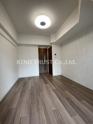 プレサンス梅田Ⅱの居間・リビング|使いやすい居間です