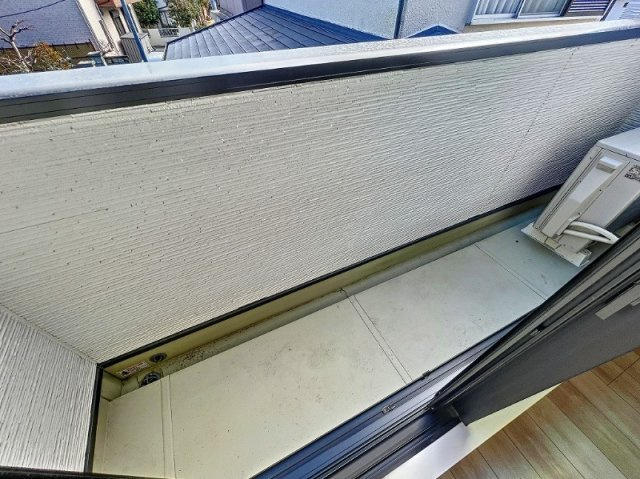 ローズコート本八幡のバルコニー