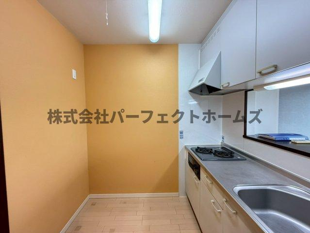 CASA FELIZのキッチン|コンパクトなキッチンで掃除もラクラク