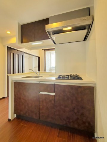 プレジオ難波ASIAN　仲介手数料無料のキッチン