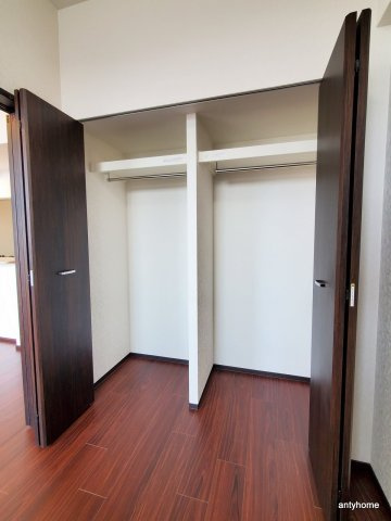 プレジオ難波ASIAN　仲介手数料無料の収納