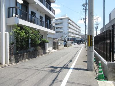 AZⅢの周辺|前面道路