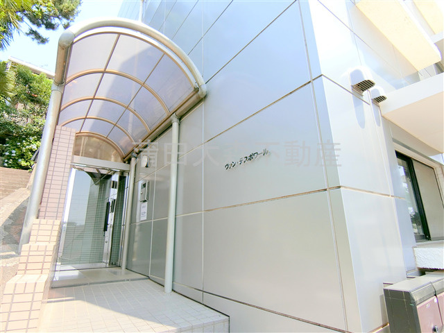 ヴァン・デスポワールのエントランス|TVモニター付オートロック　エントランス