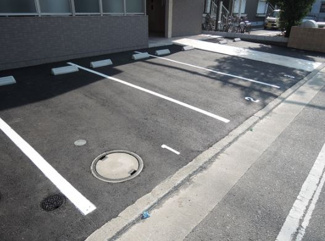 【駐車場】
