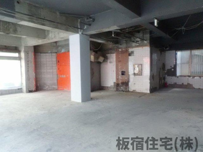 【駐車場】 | 飛松町池野ビル店舗１階