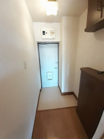 プリオール実丸Ｂの玄関