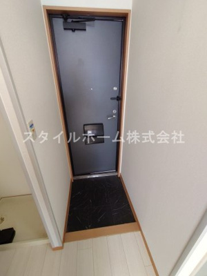 【玄関】 | パーク柱 | 別部屋写真です。