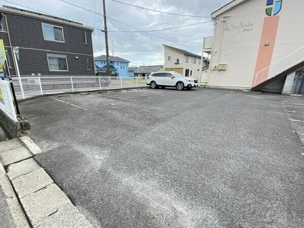 Surplus　One　サカイ　　刈谷市の賃貸ならクラスホーム刈谷店の駐車場