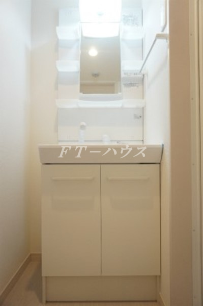 リブリ・ミライトの洗面所