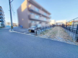 【前面道路含む現地写真】