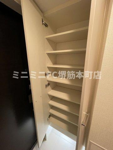 レジュールアッシュ大阪城ＷＥＳＴの収納