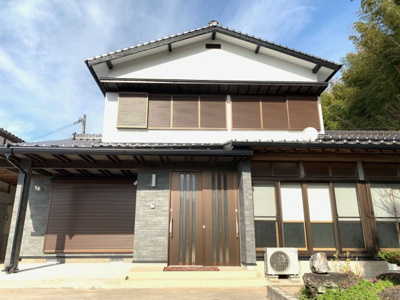 【外観】 | 南関町関外目1763 | 玄関・テラスを新調。