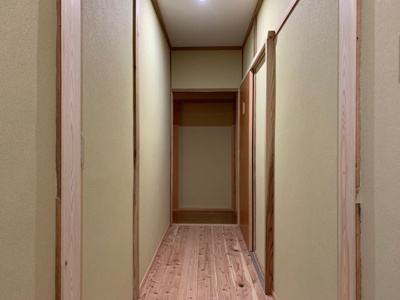 【内装】 | 南関町関外目1763 | 自然木の香りに癒されます。