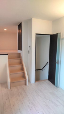 【居間・リビング】 | カルボナーラ | 別号室の写真になります。現況優先。