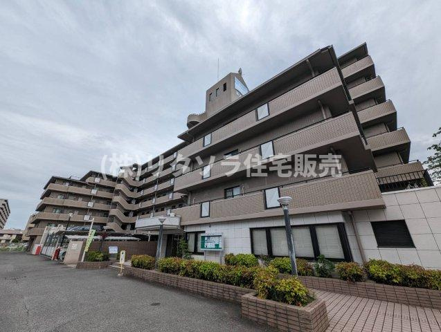 アンビエント枚方公園の外観|新しい生活にいかがでしょうか？外観はお住まいの顔になります。こだわりたいポイントですね。水回りリフォームやリノベーションも承ってます。
■現地見学・資金計画相談・住宅ローン相談もお問合せ受付中■